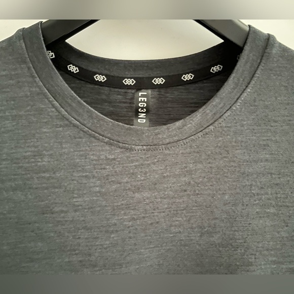 LEG3ND Super Soft Light Weight Stretch Moisture Wicking Short Sleeve T S… - Picture 3 of 10